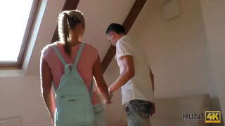 HUNT4K. شکاری سے ملاقات جوڑے پارک میں خریدتا ہے اور لڑکیوں گرم ، شہوت انگیز جسم