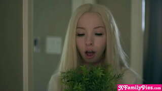 Минем ненасытная яшь миниатюрная җыелма шәфкать туташы алмады перестать трахать шлюшку