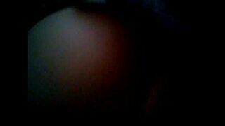 Bèl twou dèyè yon chica