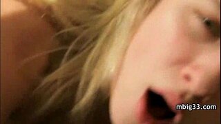 Saya Pertama Hitam Raksasa Cock