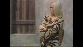 Velika жопастая teen problema Hannah Harper je sranje i jebanje s kuhar debelim član u restoranu